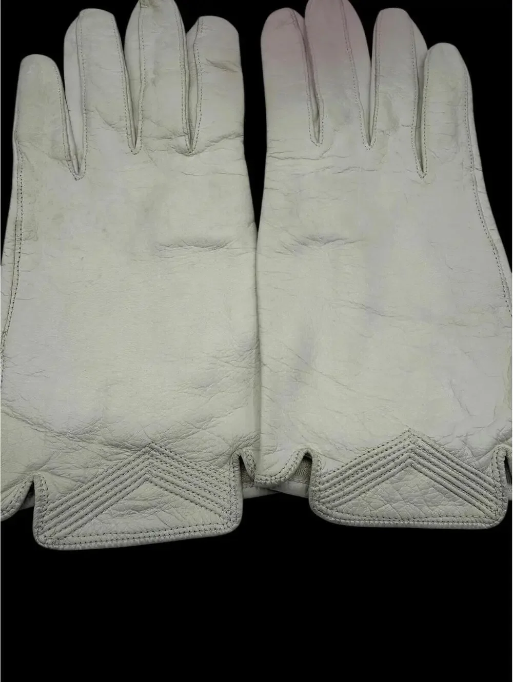 Vintage 1950s 1960s Aris Kid White Leather Gloves, Wrist Shortie Length Cocktail